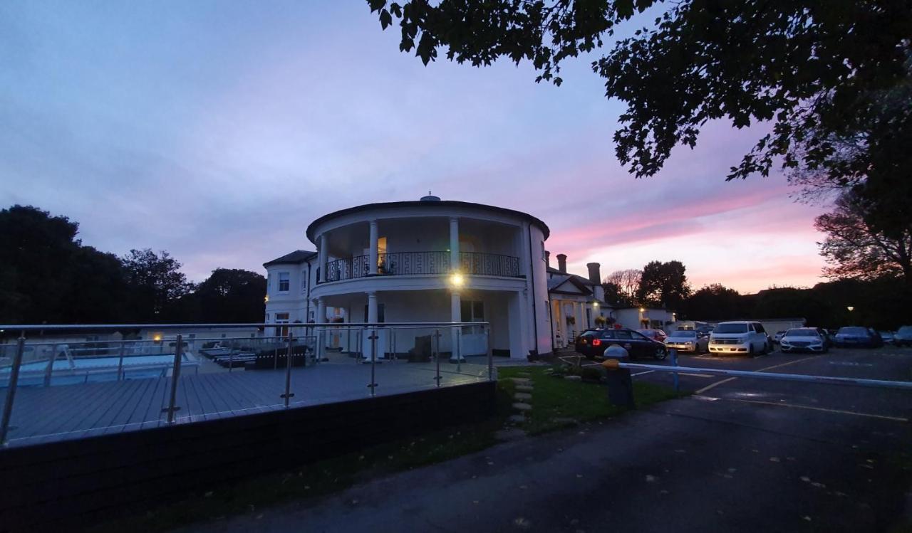 Mudeford Beach Lodge Exterior foto