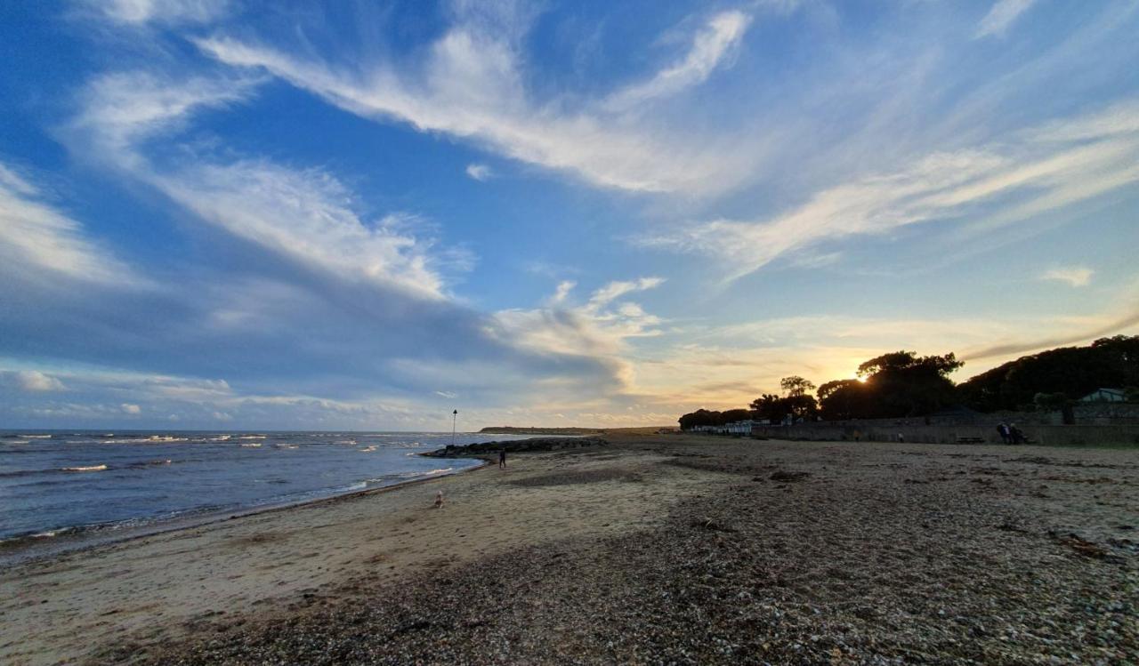 Mudeford Beach Lodge Exterior foto